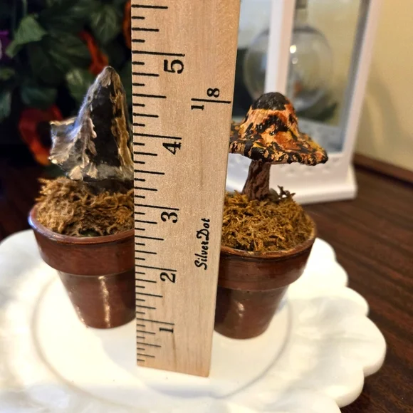 Cute Vintage  Artificial Decorative Mushrooms - Picture 4 of 5